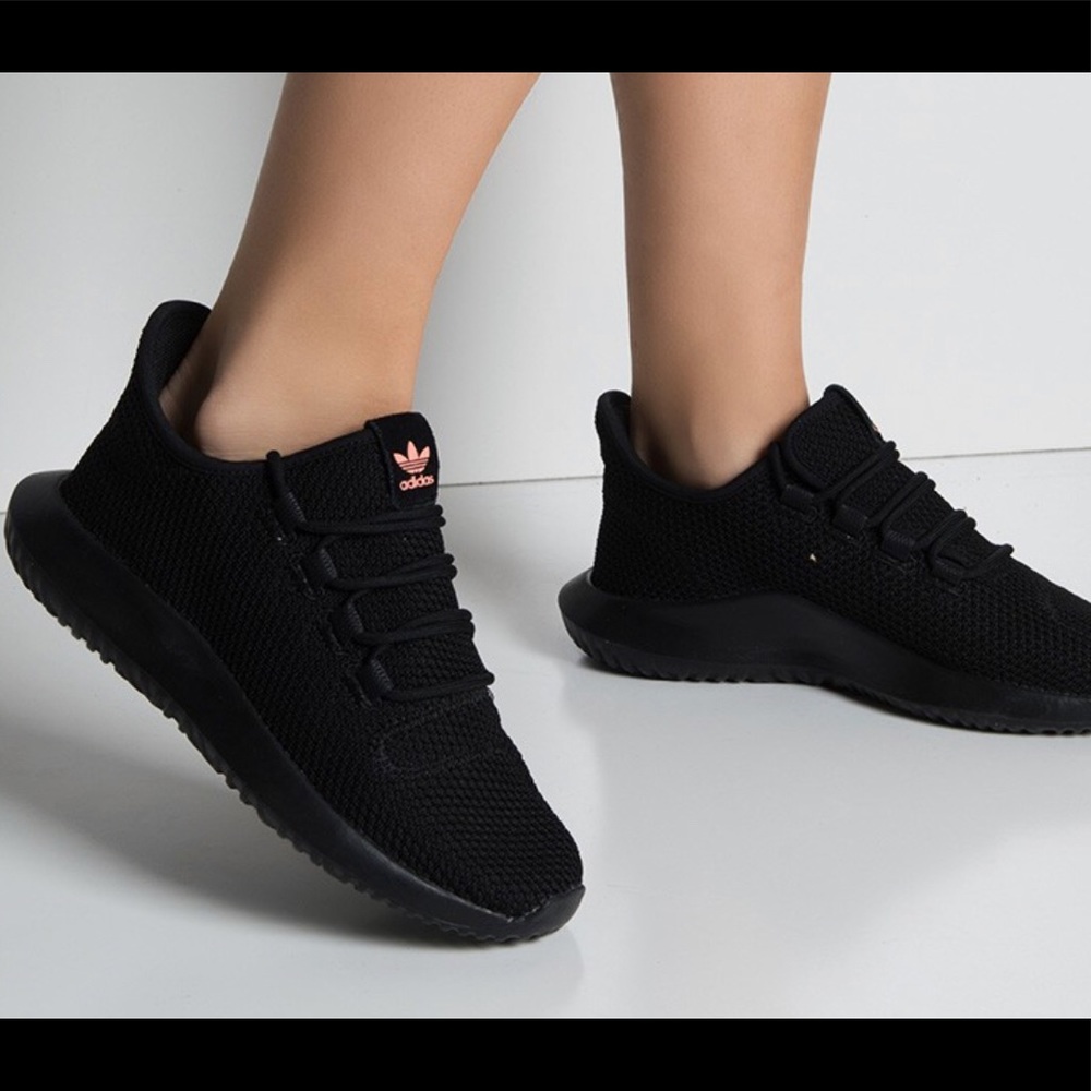 Women tubular shadow